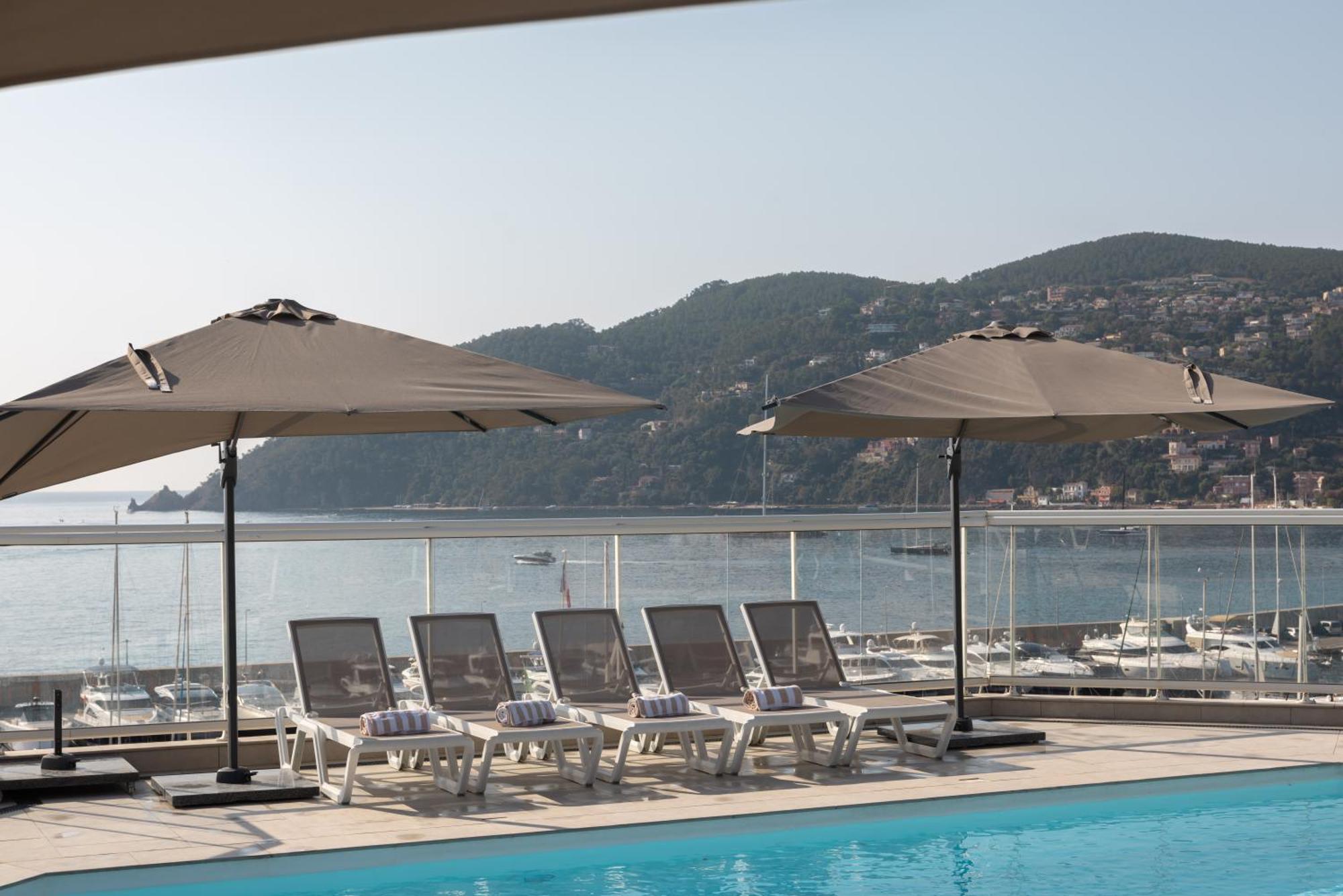 Riviera Beach Hotel Mandelieu-la-Napoule Exterior photo